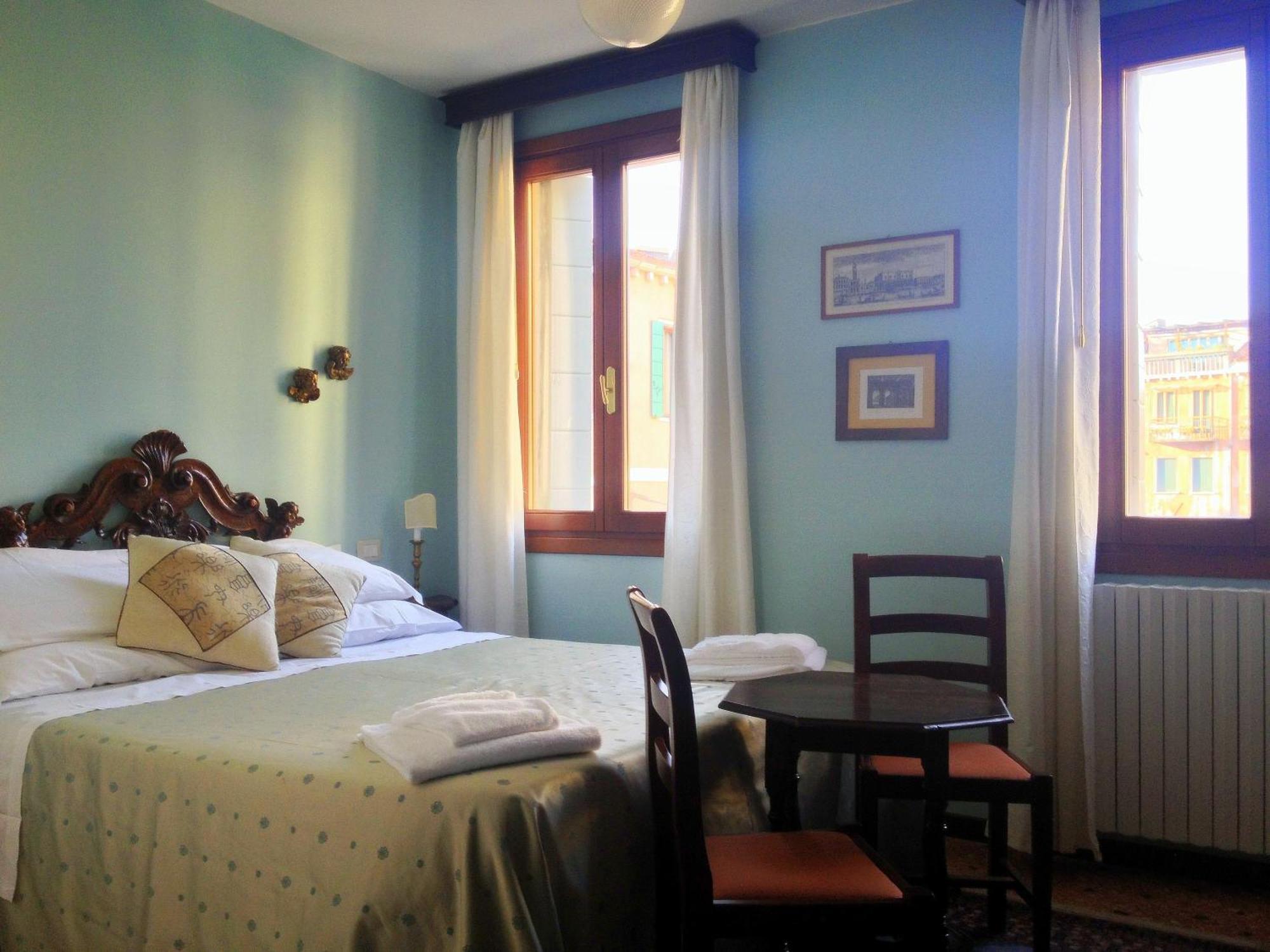 Bed and Breakfast 3749 Pontechiodo Венеция Экстерьер фото