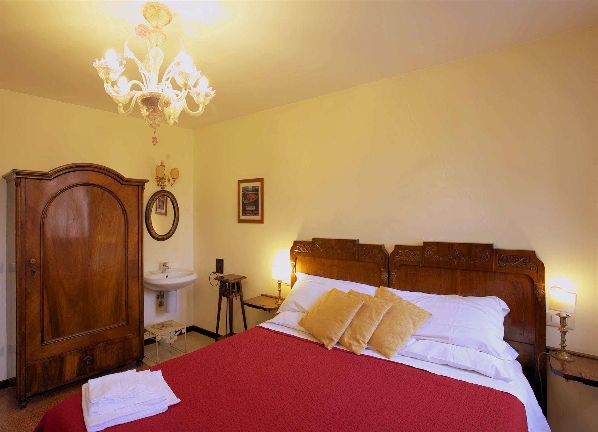 Bed and Breakfast 3749 Pontechiodo Венеция Экстерьер фото